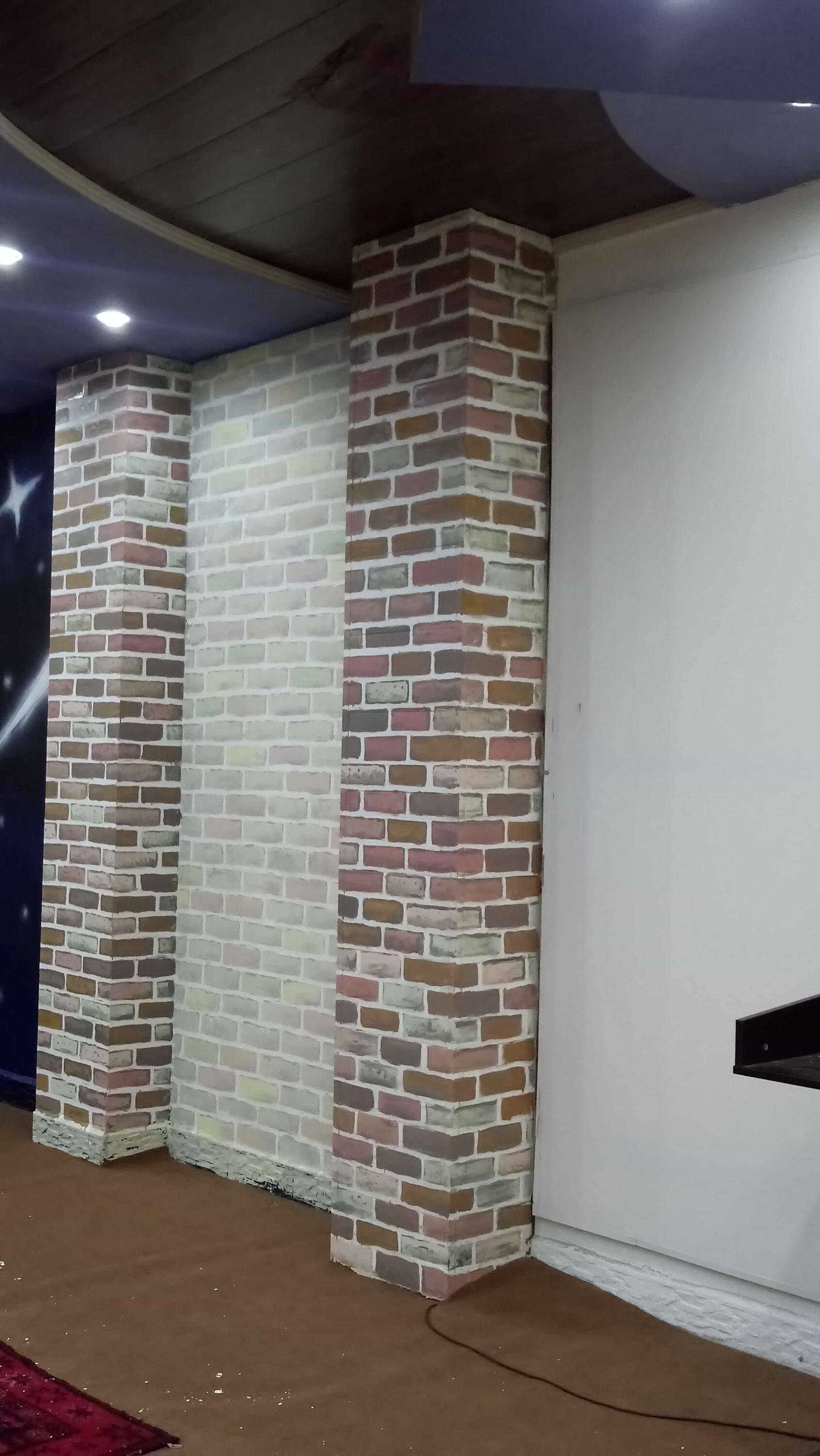 Faux Brick &Column & Pillar Detail